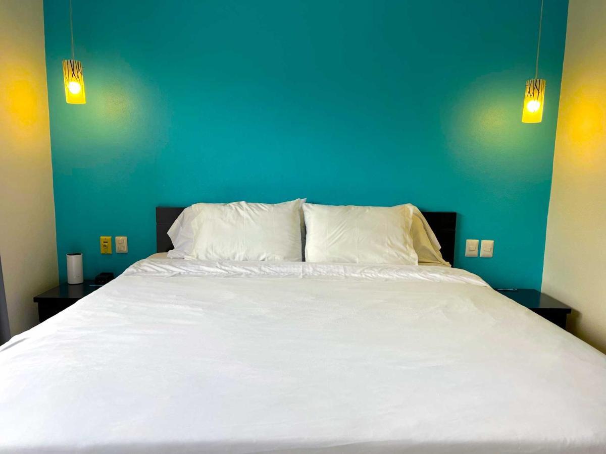 Cardenas Suites Puerto Vallarta Exterior photo